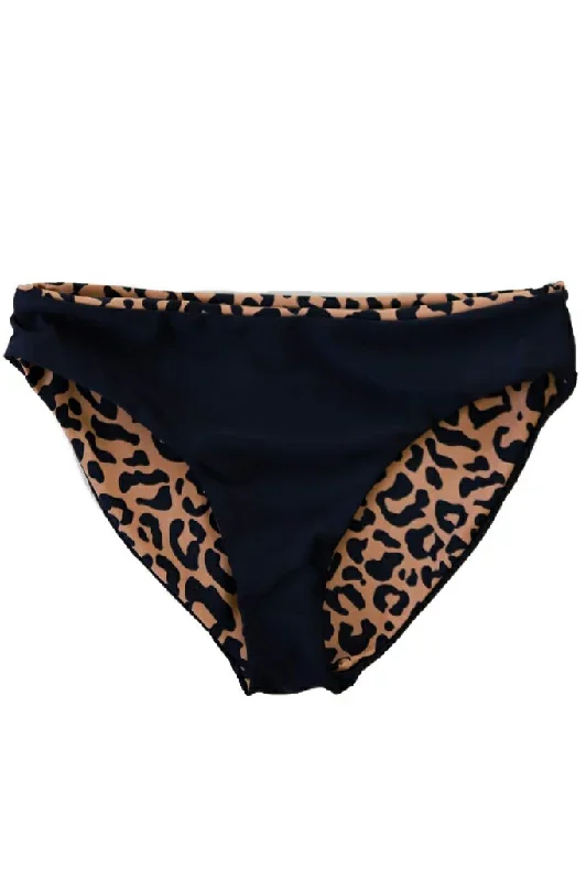 breeze-reversible-bottoms-black-leopard-print