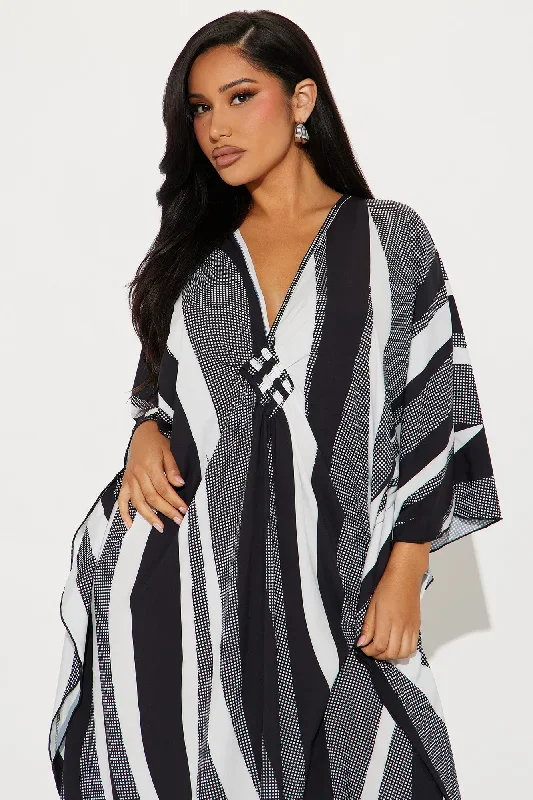 private-island-maxi-cover-up-black-white