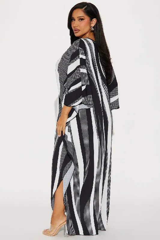 private-island-maxi-cover-up-black-white