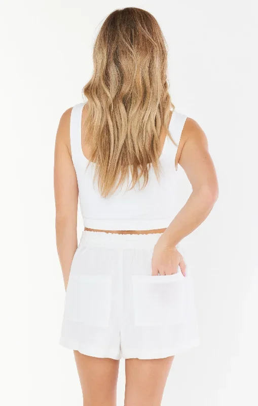 sasha-shorts-white-linen